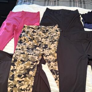 5 piece lot of Women’s Pop Fit popfit leggings and 1 skort